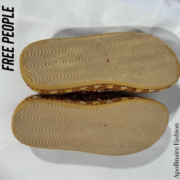 FREE PEOPLE AZALEA EMBELLISHED CLOGS IN ORANGE SIZE 8 NEW - Picture 4 of 7